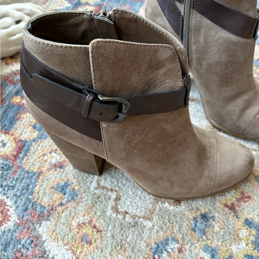 Carlos ankle boots